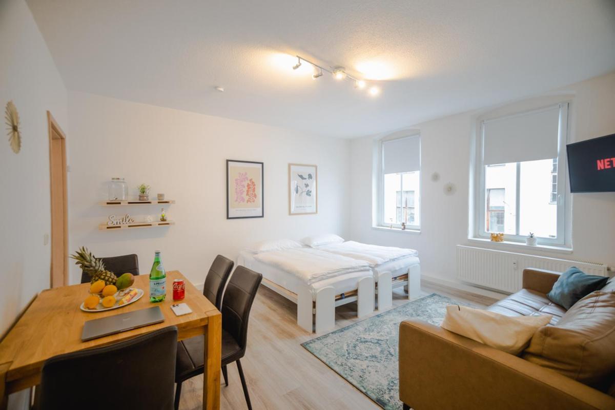 Ferienwohnung Laura In Gera Fuer Bis Zu 4 Personen - Neu Renoviert Eksteriør billede
